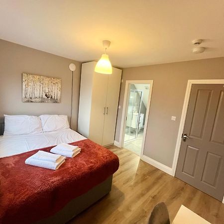 The Winstre Borehamwood Oda fotoğraf