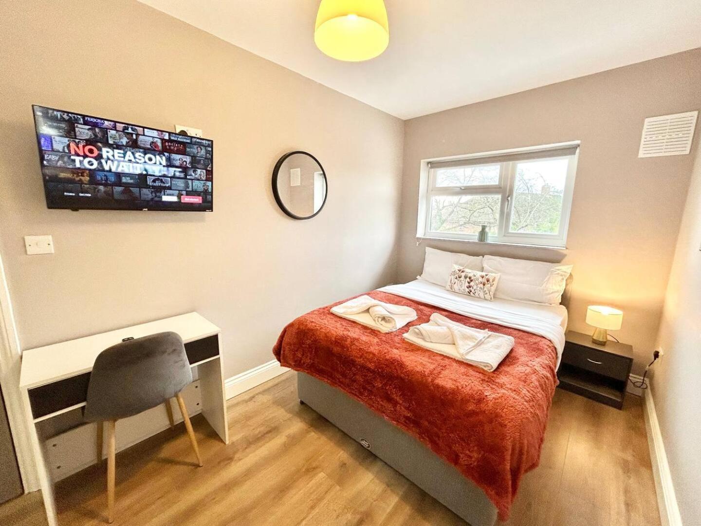 The Winstre Borehamwood Dış mekan fotoğraf