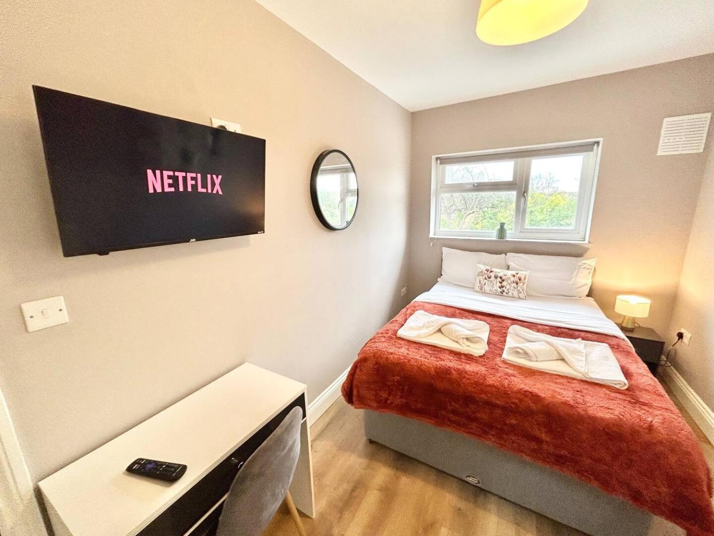 The Winstre Borehamwood Dış mekan fotoğraf