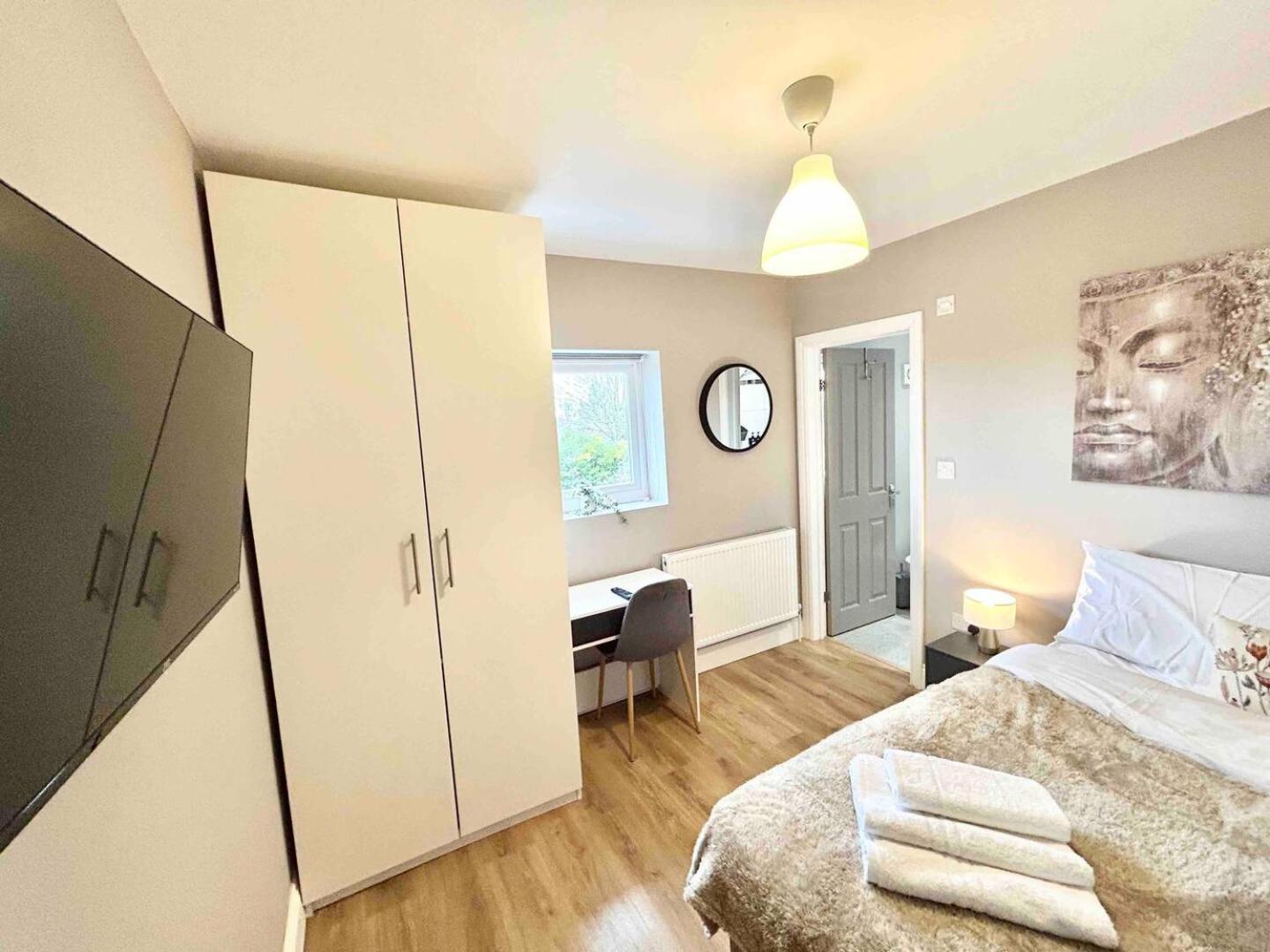 The Winstre Borehamwood Dış mekan fotoğraf