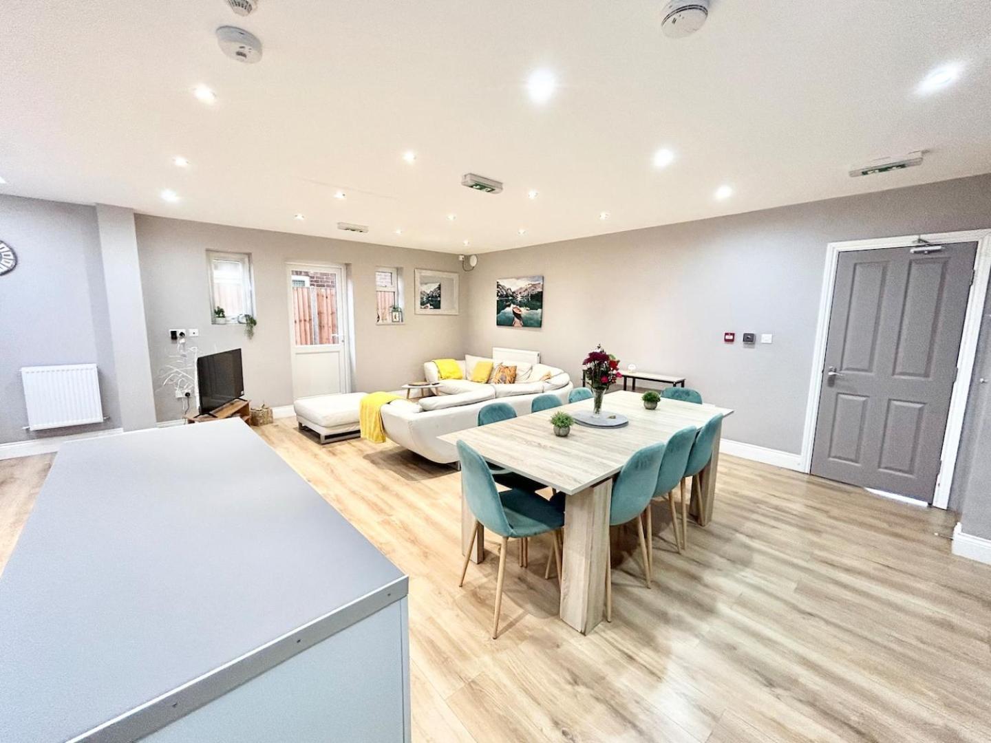 The Winstre Borehamwood Dış mekan fotoğraf
